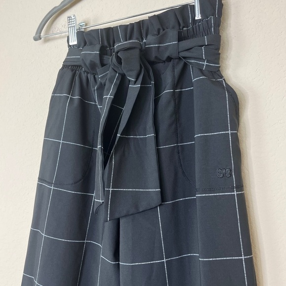 Albion Windowpane Bow Belt Capri Pant Black White Check Paperbag Waist - Picture 7 of 13